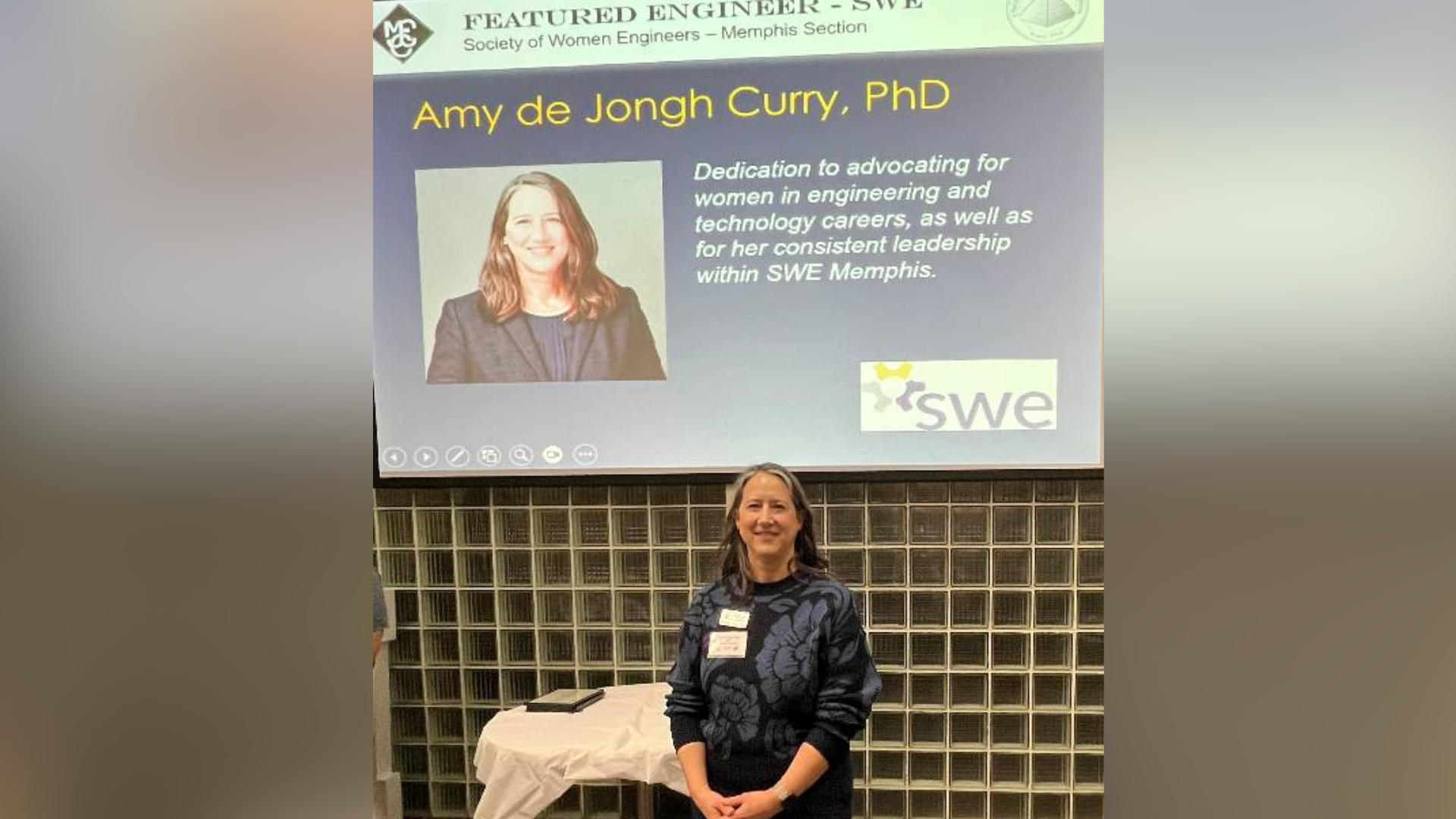 Dr. Amy Curry