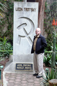 Laumann at Trotsky tomb