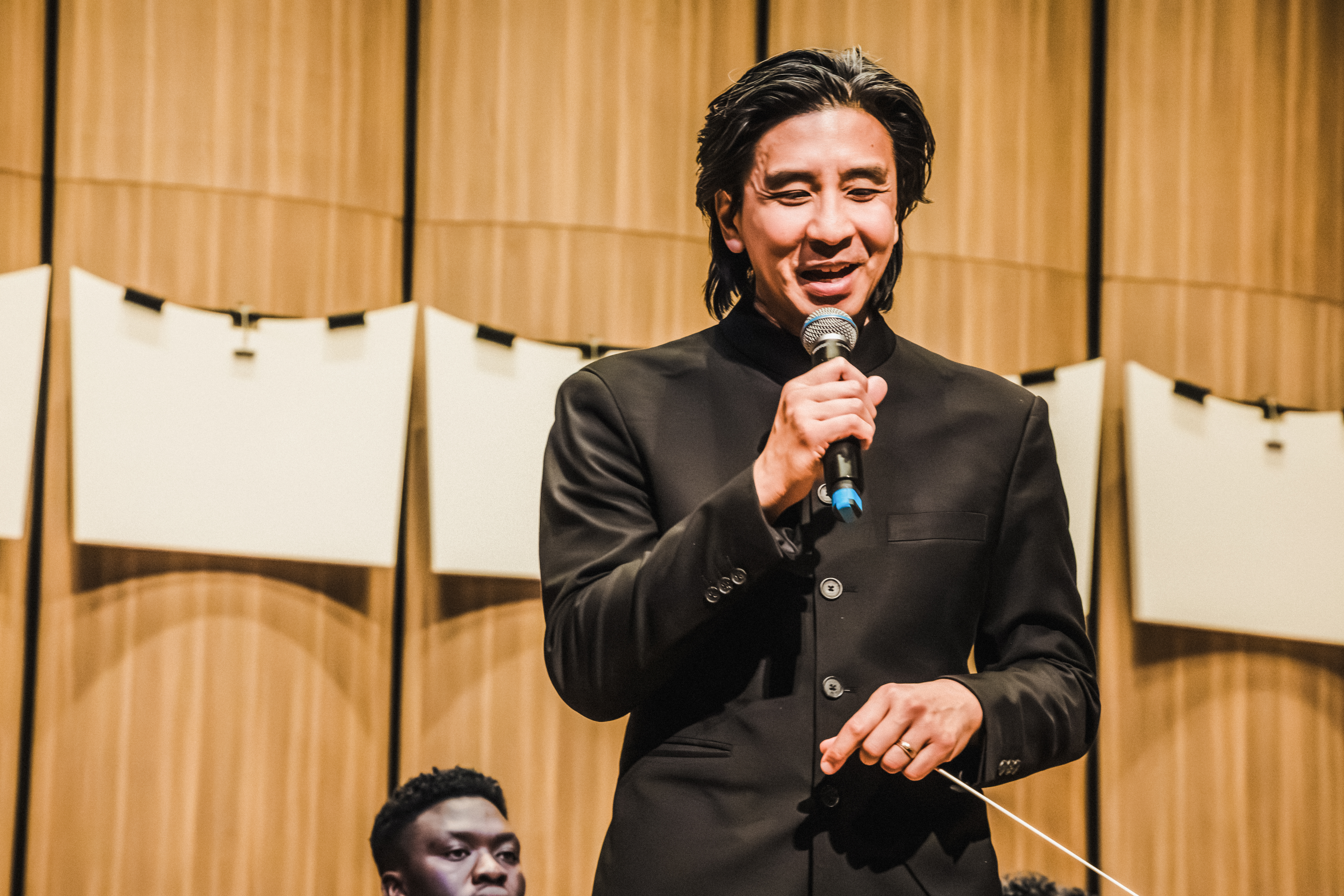 students playing violin