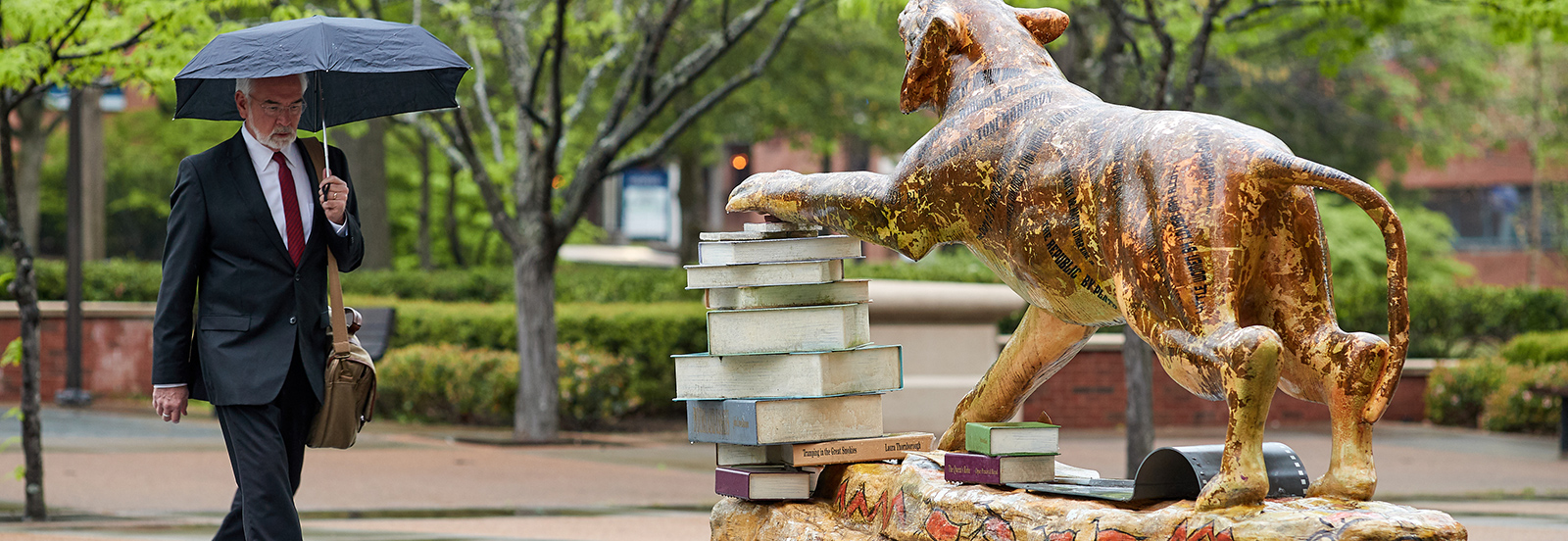 Outside the UofM Library